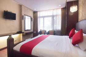 San Remigio Pensionne Suites by OYO