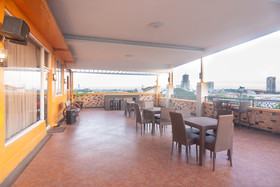 San Remigio Pensionne Suites by OYO