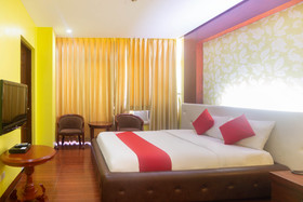 San Remigio Pensionne Suites by OYO