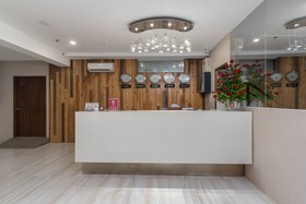 S Hotel & Residences by ZEN Rooms