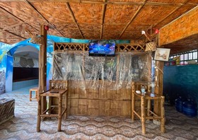 Southpoint Hostel And Restobar by OYO Rooms