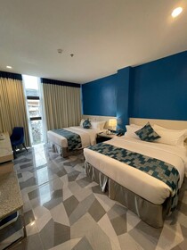 Stacia Hotel