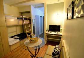 OYO 443 Maria Cristina Arcade Suites