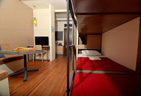 OYO 443 Maria Cristina Arcade Suites
