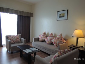 Days Hotel by Wyndham Cebu-Toledo