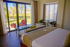 Kandaya Resort