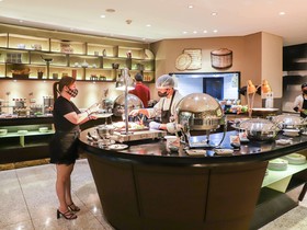 Joy Nostalg Hotel & Suites Manila