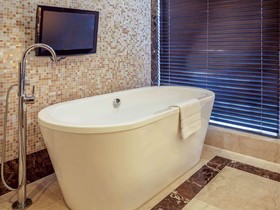 Joy Nostalg Hotel & Suites Manila