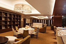 Joy Nostalg Hotel & Suites Manila