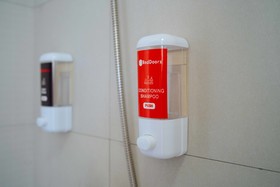 RedDoorz Plus Near Capitol Commons