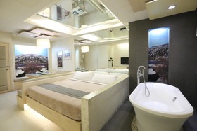 Victoria Court Suites