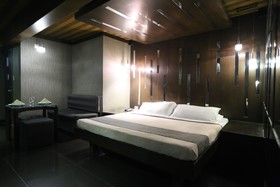 Victoria Court Suites