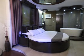 Victoria Court Suites