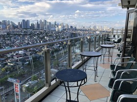 Migz N Tons Place At Cypress Towers