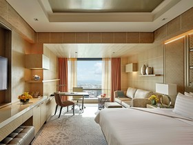 Shangri-La The Fort, Manila