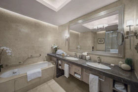 Shangri-La at the Fort Manila Serviced Residences