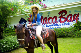 Estaca Bay Gardens Conference Resort