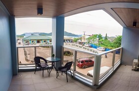 A&a Abe Bayfront Inn
