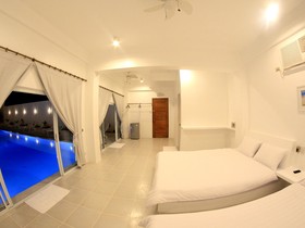 Bluewave Hotel