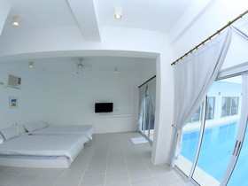 Bluewave Hotel