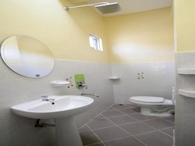 Luis Bay Travellers Lodge