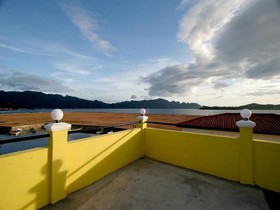 Luis Bay Travellers Lodge