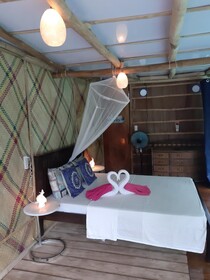 Paolyn Floating House Restaurant