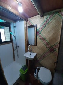 Paolyn Floating House Restaurant