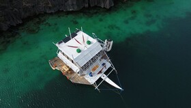 Paolyn Floating House Restaurant