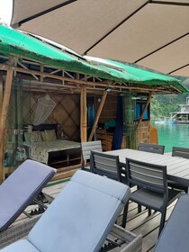 Paolyn Floating House Restaurant
