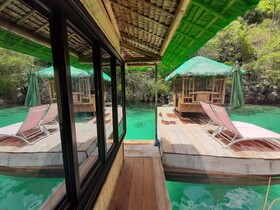 Paolyn Floating House Restaurant
