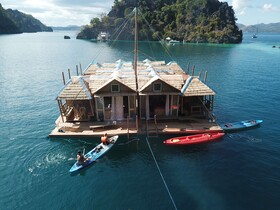 Paolyn Floating House Restaurant