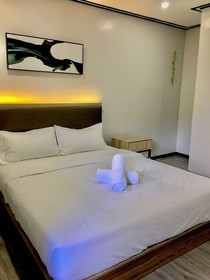 Sailing Inn Coron