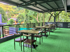 Sailing Inn Coron