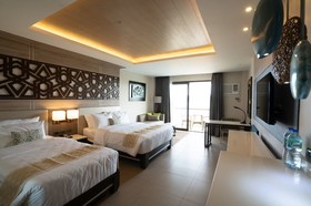 Zuri Resort