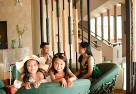 Zuri Resort