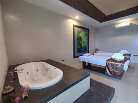 Zuri Resort