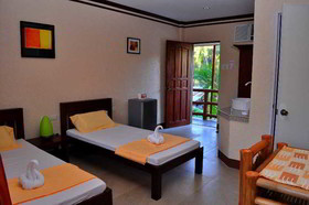 Slam’s Garden Dive Resort