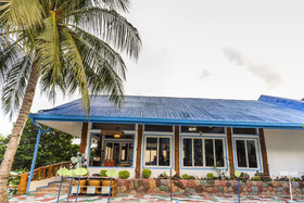 Dakong Bato Beach And Leisure Resort by OYO Rooms