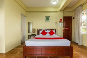 Dakong Bato Beach And Leisure Resort by OYO Rooms