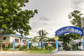 Dakong Bato Beach And Leisure Resort by OYO Rooms