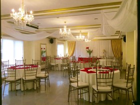 Spring Plaza Hotel