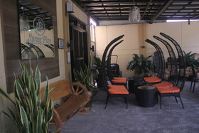 Spring Plaza Hotel