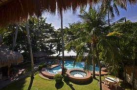Mikes Dauin Beach Resort