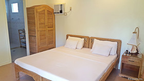 Mikes Dauin Beach Resort
