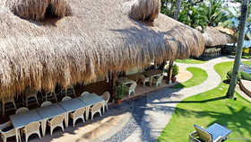 Mikes Dauin Beach Resort