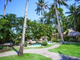 Pura Vida Beach & Dive Resort
