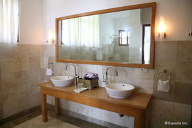 Sea Dream Resorts