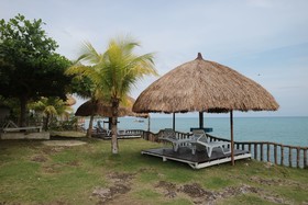Hidden Coral Diver's Club And Resort