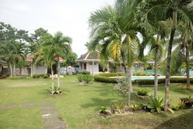 Hidden Coral Diver's Club And Resort